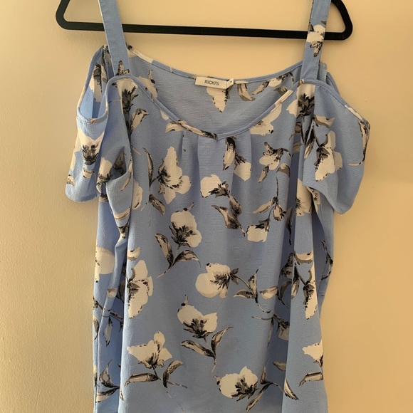 Cold Shoulder Blouse - Picture 1 of 3